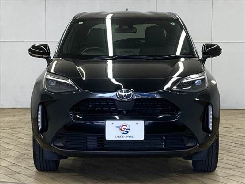 YARIS CROSS