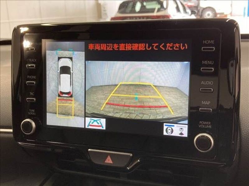 YARIS CROSS