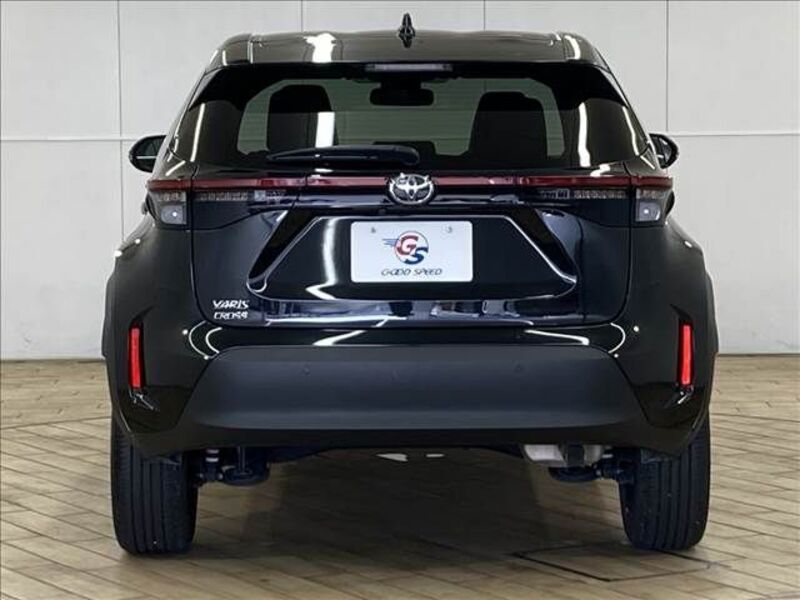 YARIS CROSS