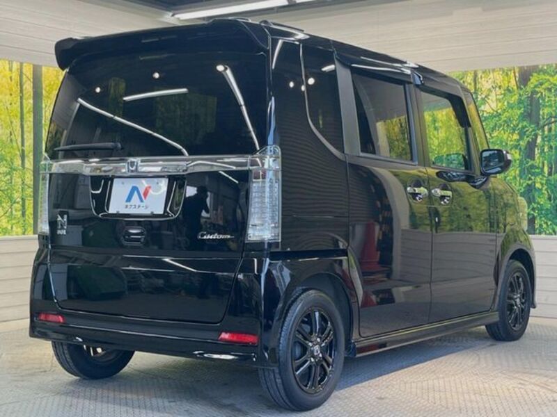 N BOX CUSTOM