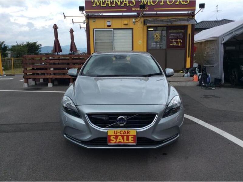 V40