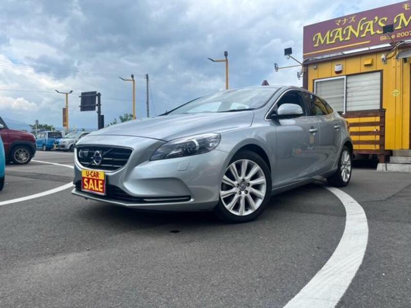 V40