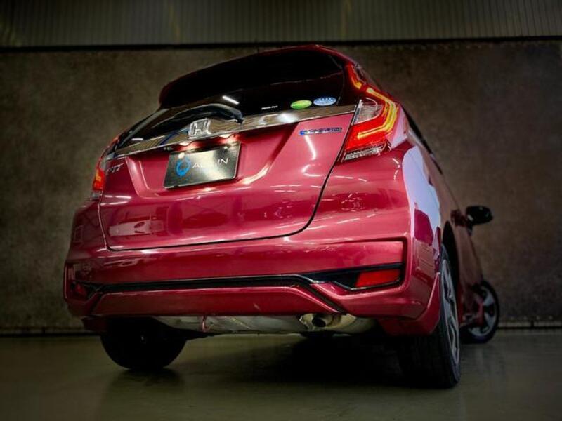 FIT HYBRID