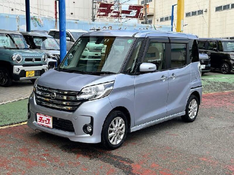 NISSAN DAYZ ROOX