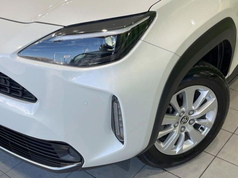 YARIS CROSS