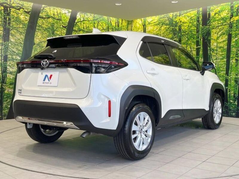 YARIS CROSS