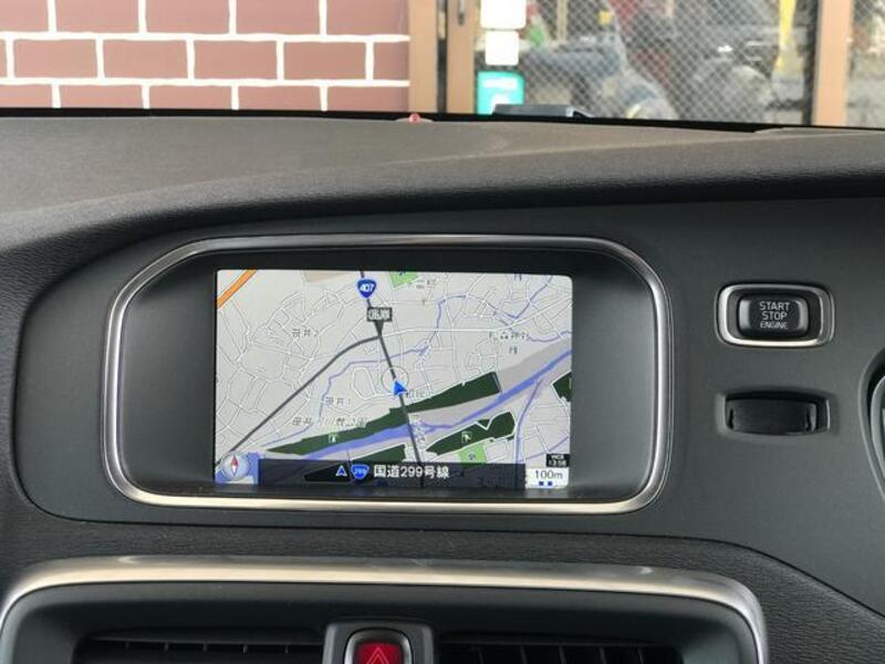 V40