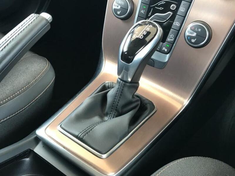 V40