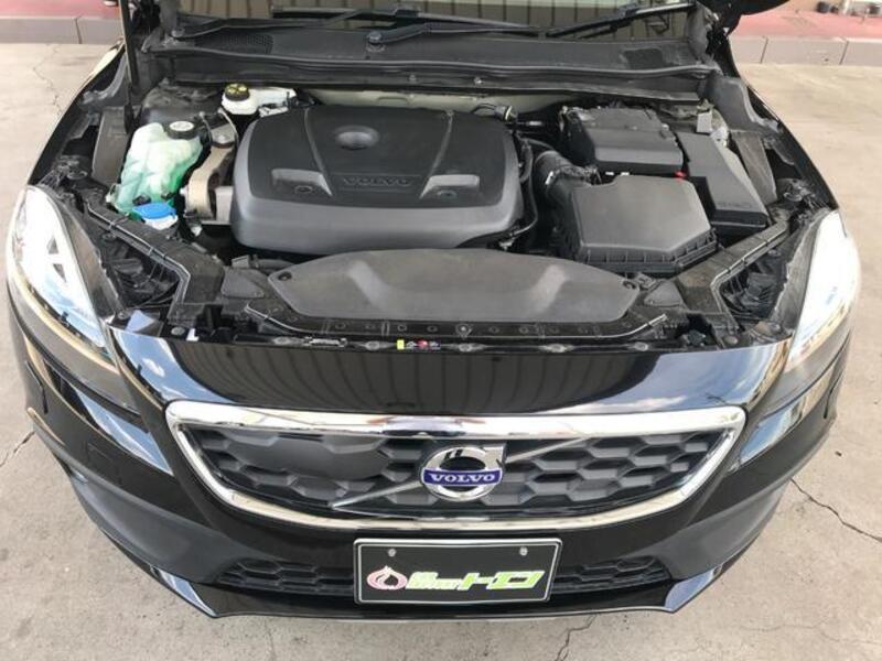 V40