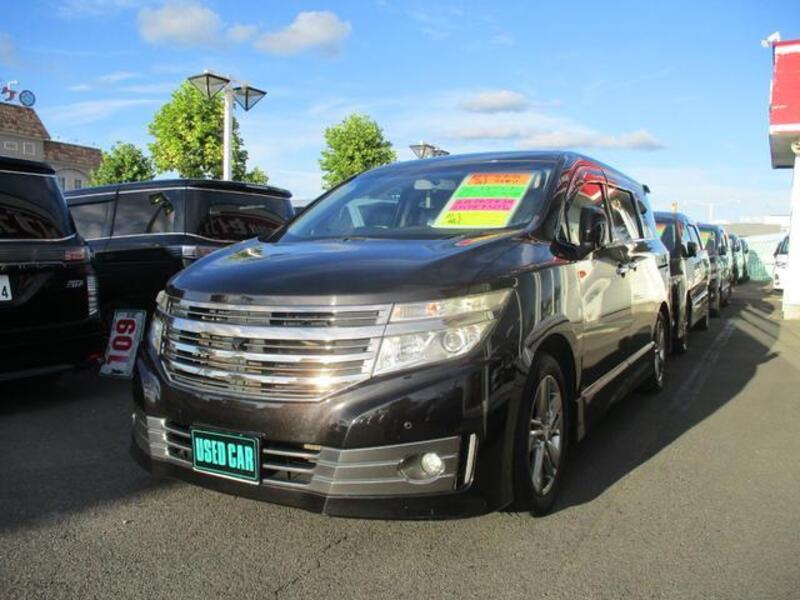 NISSAN ELGRAND
