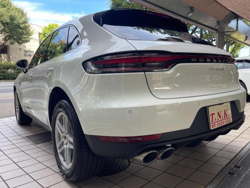 MACAN