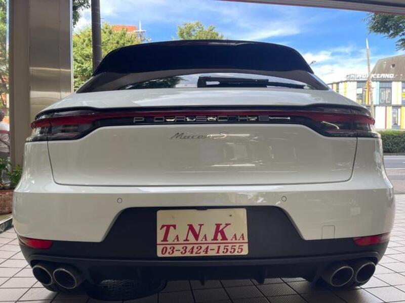 MACAN