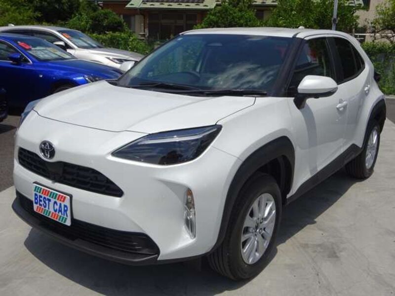 YARIS CROSS