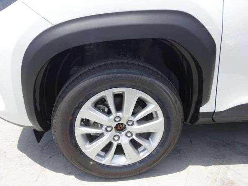 YARIS CROSS