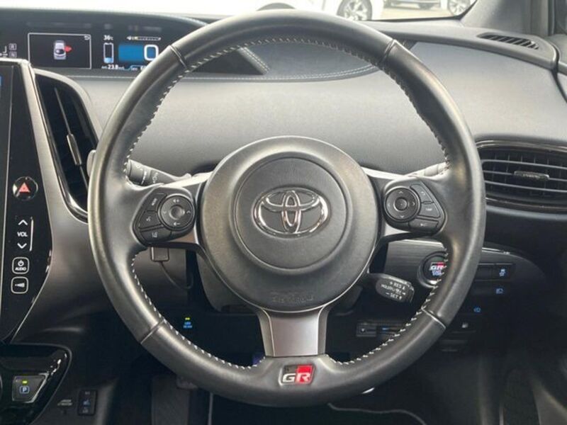 PRIUS PHV