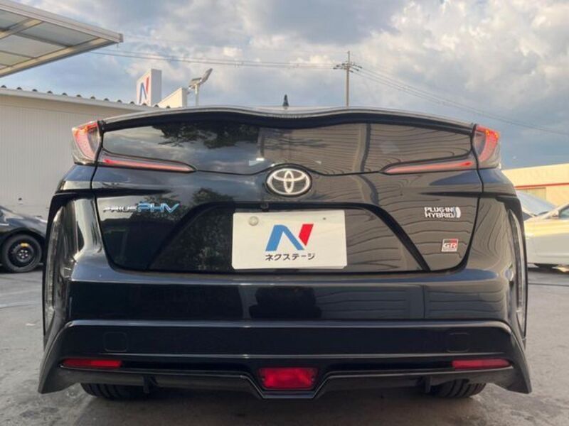 PRIUS PHV