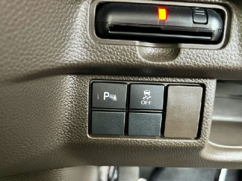 N BOX
