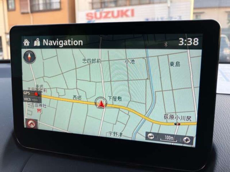MAZDA2