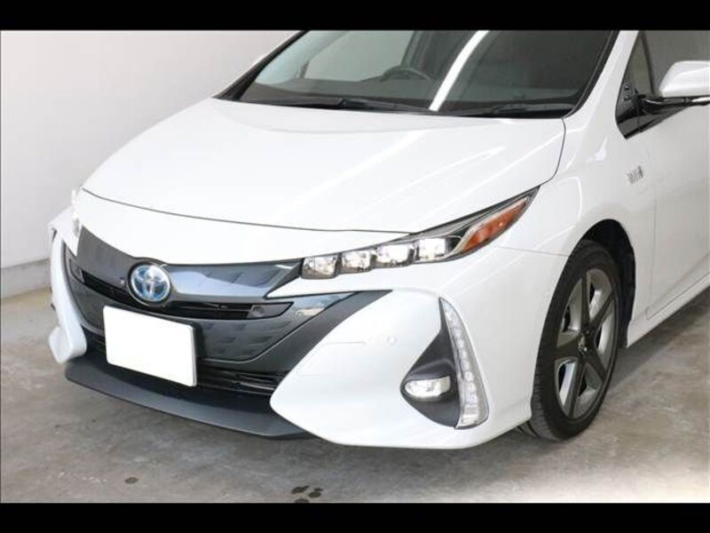 PRIUS PHV