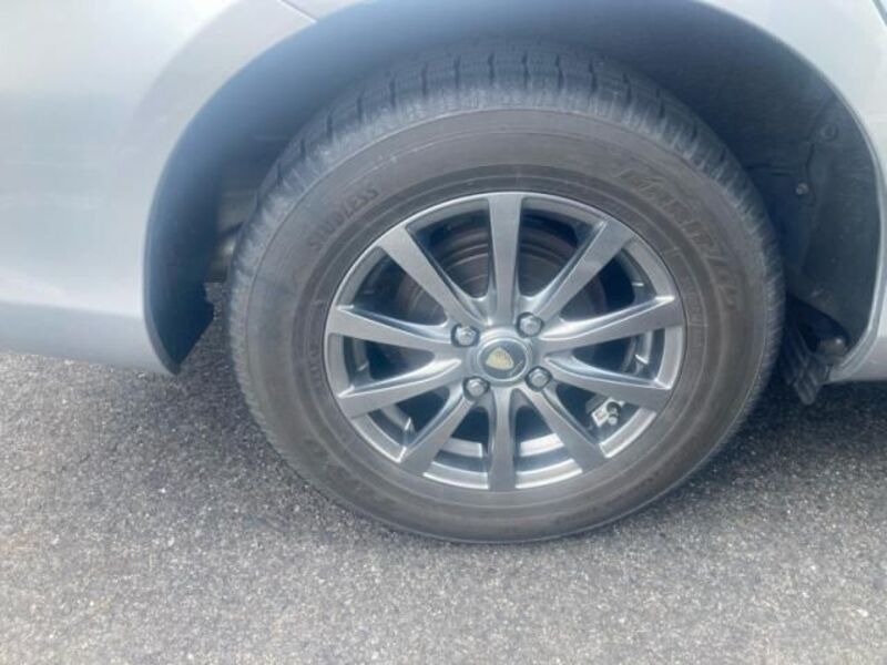COROLLA AXIO