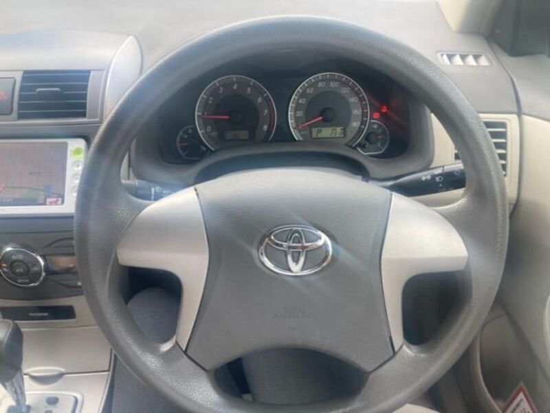 COROLLA AXIO