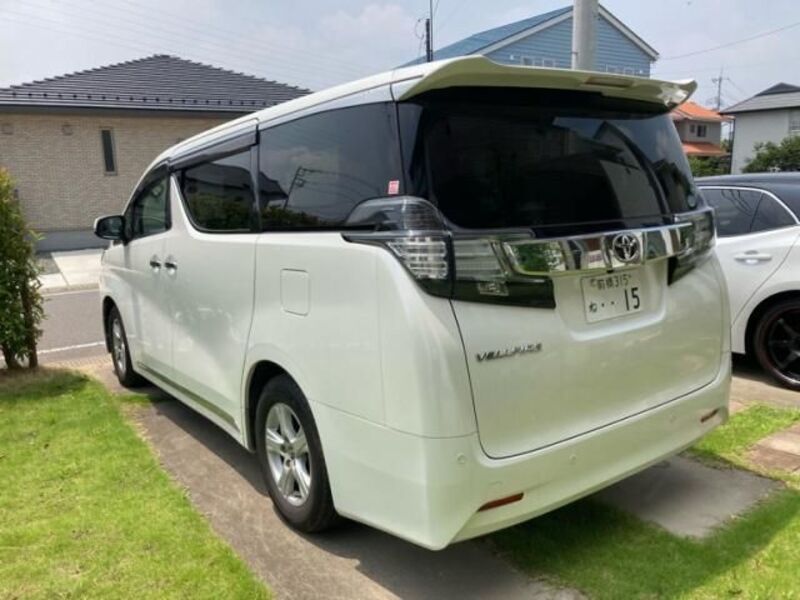 VELLFIRE