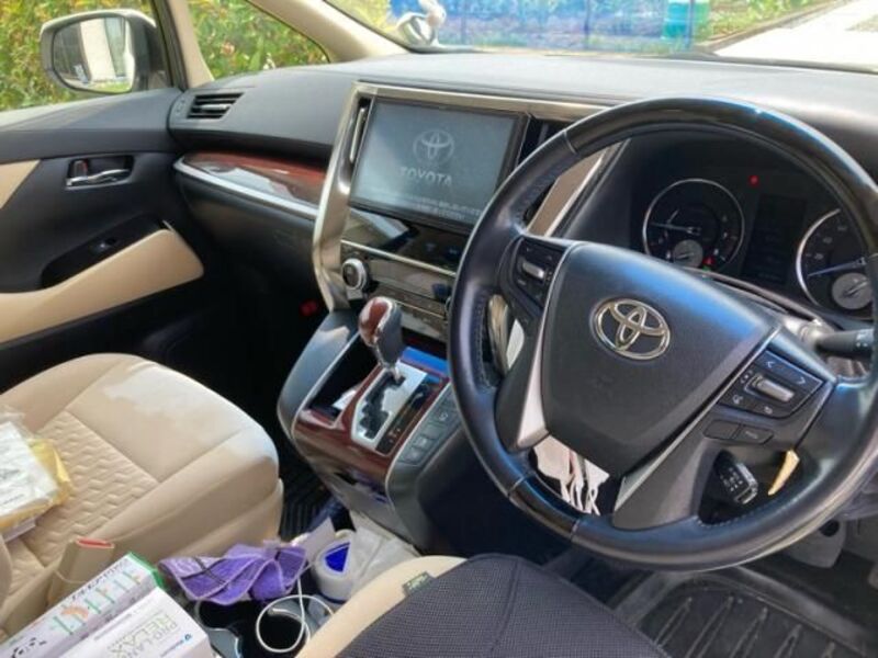 VELLFIRE