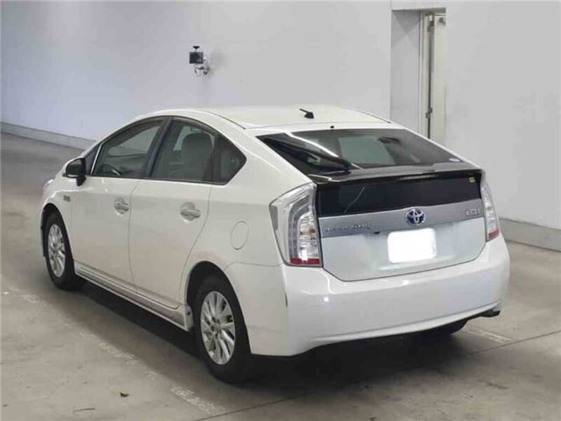PRIUS PHV