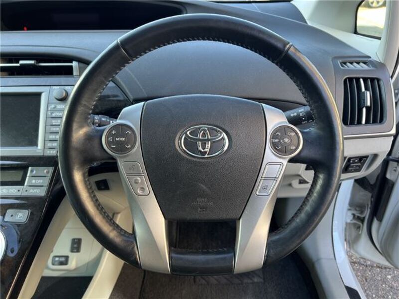 PRIUS PHV
