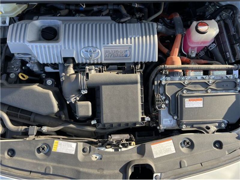 PRIUS PHV