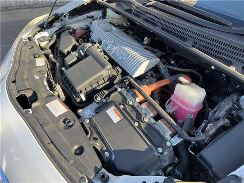 PRIUS PHV