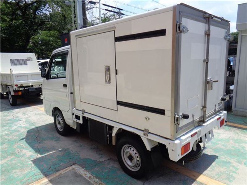 CARRY TRUCK