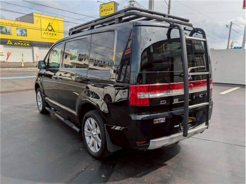 DELICA D5