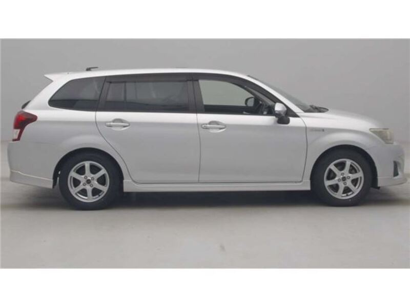 COROLLA FIELDER