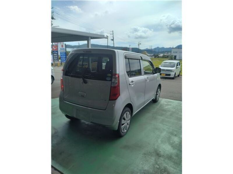 WAGON R