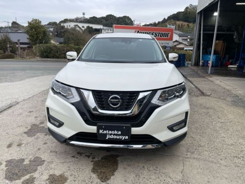 X-TRAIL