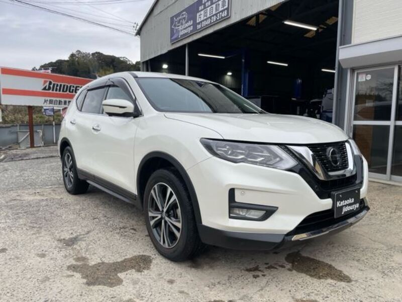X-TRAIL