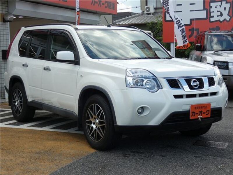 X-TRAIL