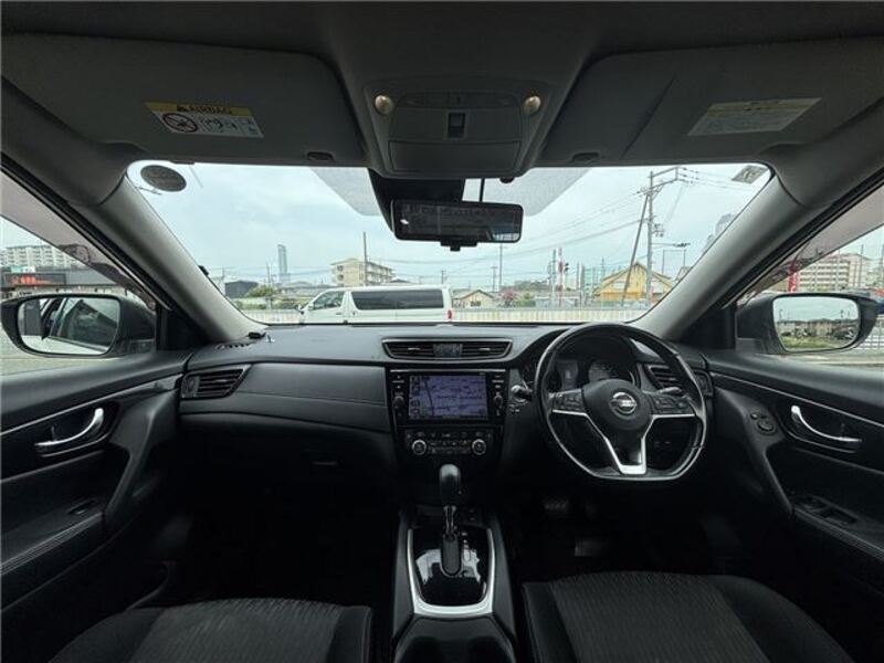 X-TRAIL