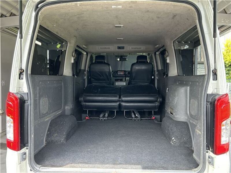 NV350 CARAVAN