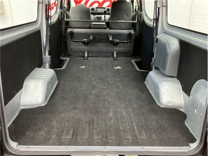 NV350 CARAVAN
