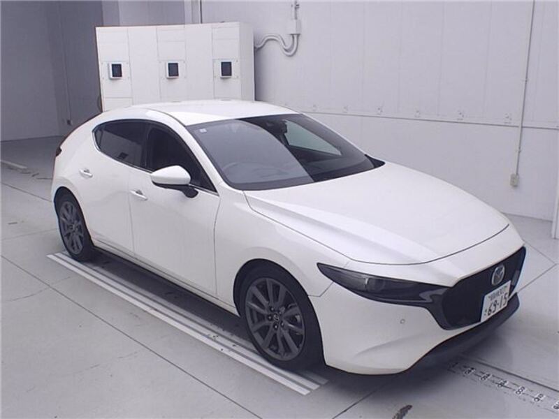 MAZDA3-0