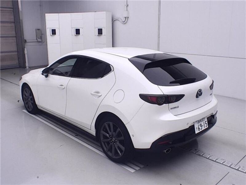 MAZDA3