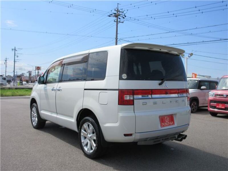 DELICA D5