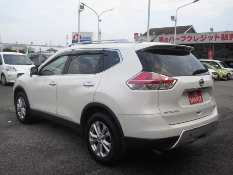 X-TRAIL