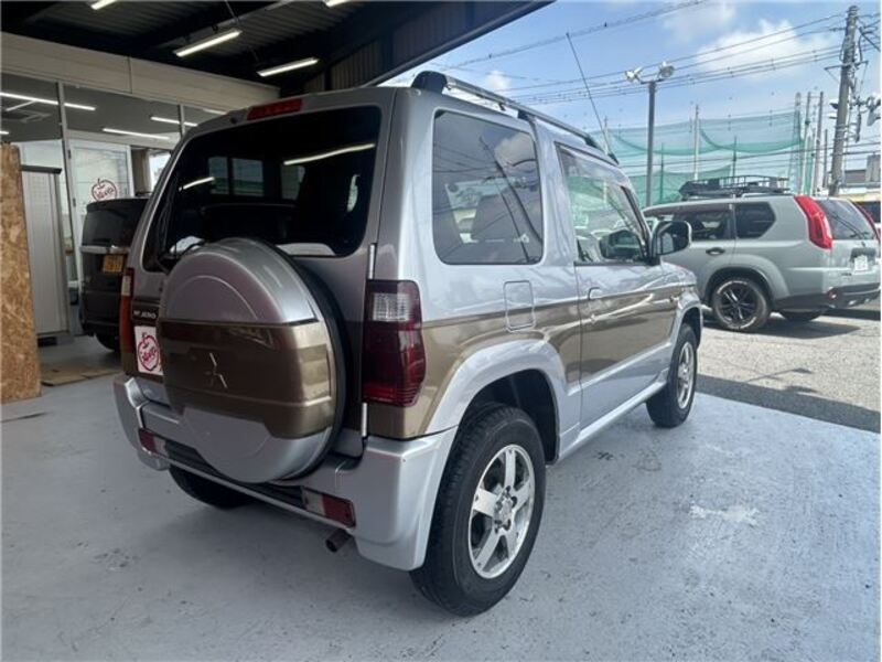 PAJERO MINI