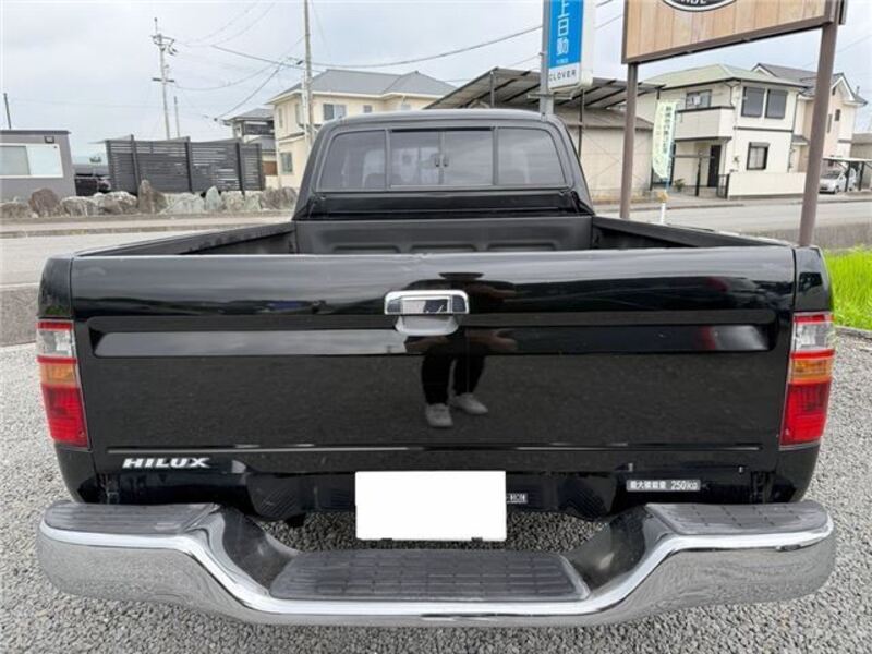 HILUX