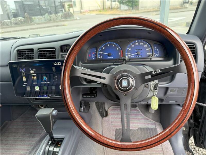 HILUX