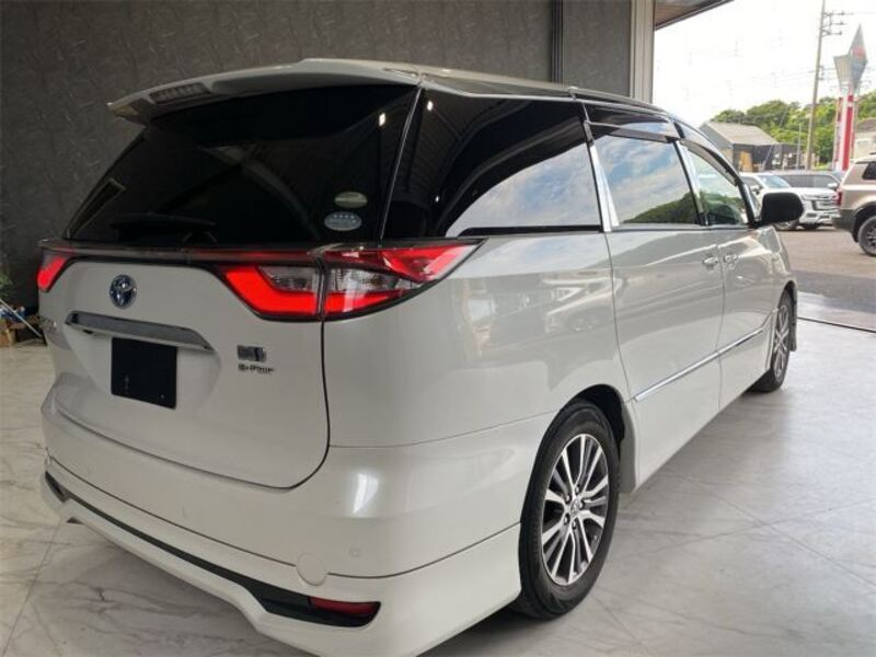 ESTIMA HYBRID