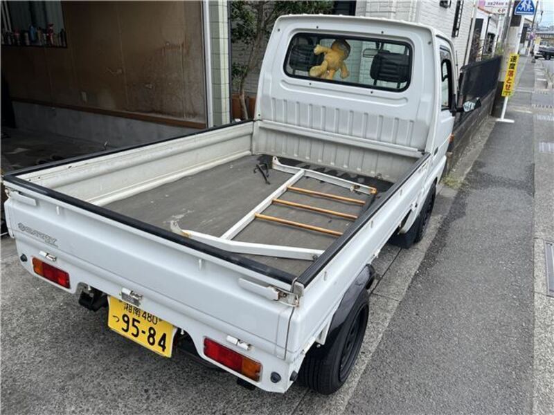 CARRY TRUCK